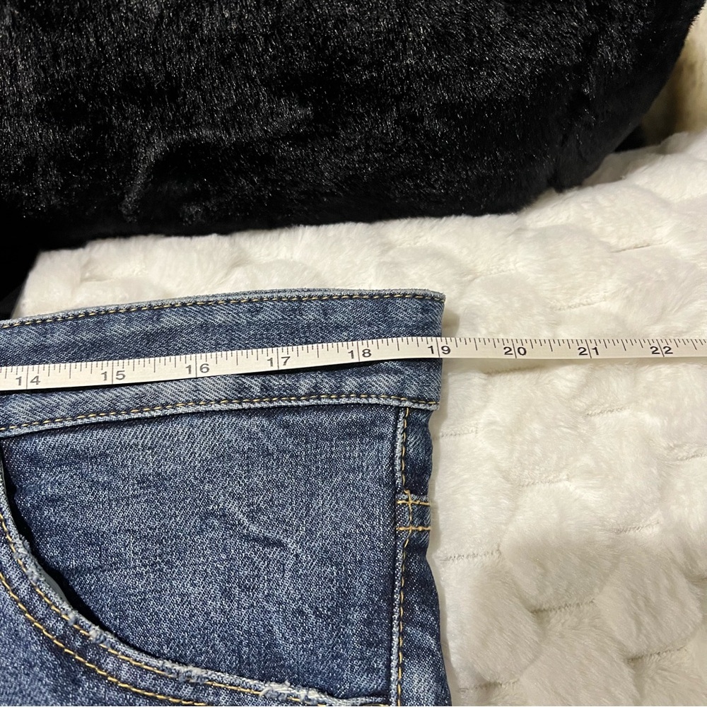 NWT DSQUARED Distressed Jeans - Picture 9 of 10
